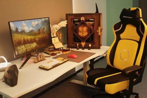Massage Integrated Lumbar Support Gaming Chair